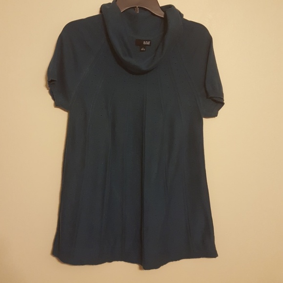 Shirt - Picture 3 of 4